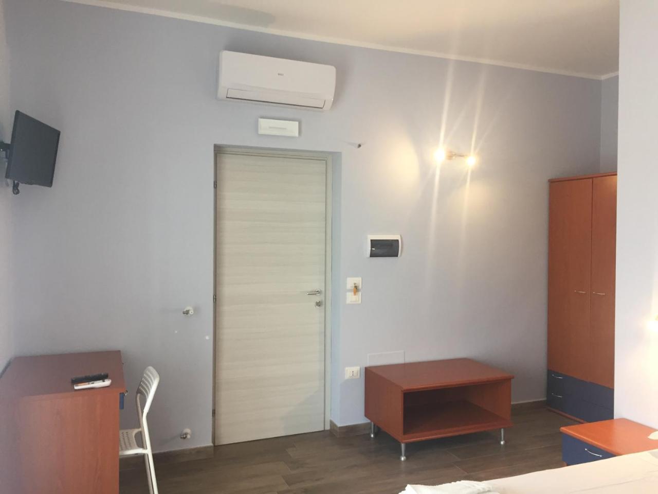 לינה וארוחת בוקר קוריליאנו קלאברו Profumo Di Zagara מראה חיצוני תמונה